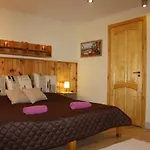 Harmonia Apartmanhaz *