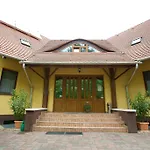 Harmonia Apartmanhaz