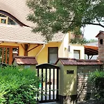 Harmonia Apartmanhaz 公寓 Hajdúszoboszló