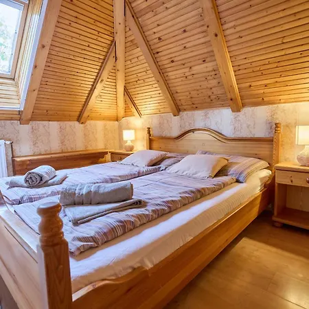 Harmonia Apartmanhaz *