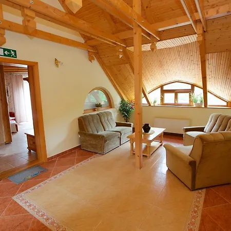 Harmonia Apartmanhaz Hajduszoboszlo